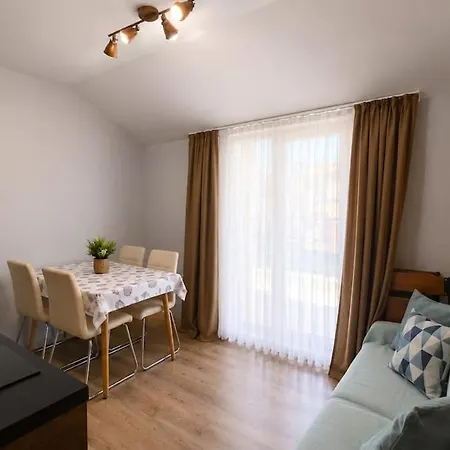 Apartment Cozy 1br W/ Terrace, Free Parking & Bbq Garden Varna